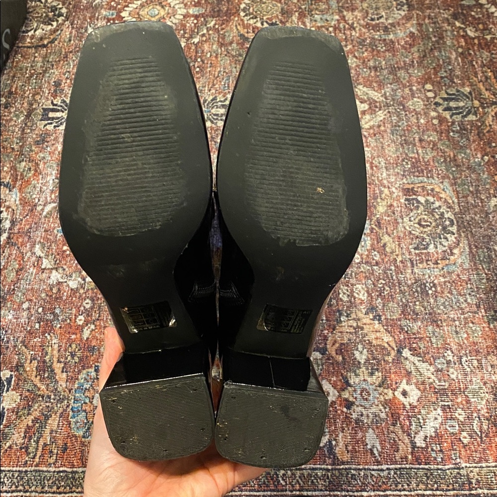 SVEGAN Black Patent Faux Leather Knee-High Boots. Block Heel. Size 38. Size Zip. - Picture 6 of 12